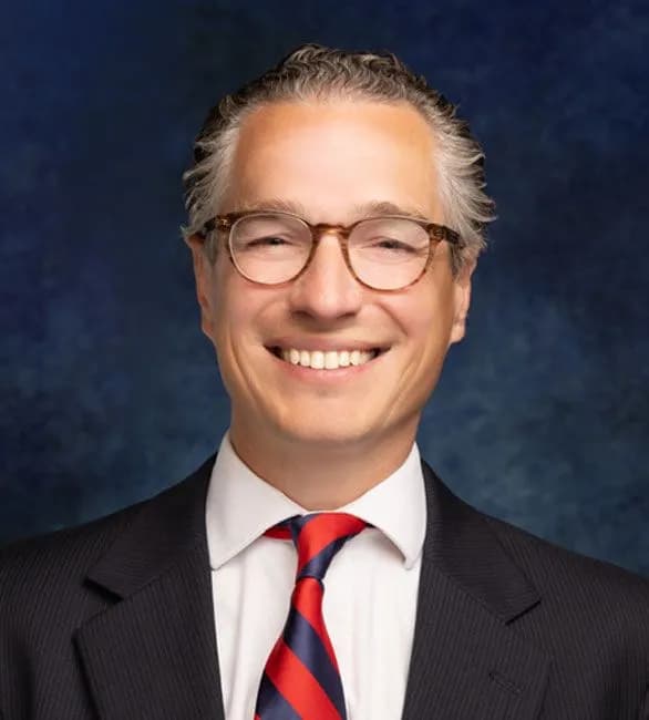 Portrait of Ryan Froelich
