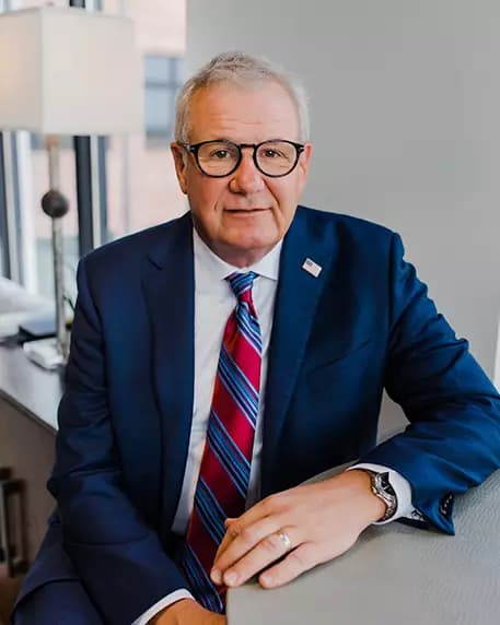 Portrait of Scott Klosinski