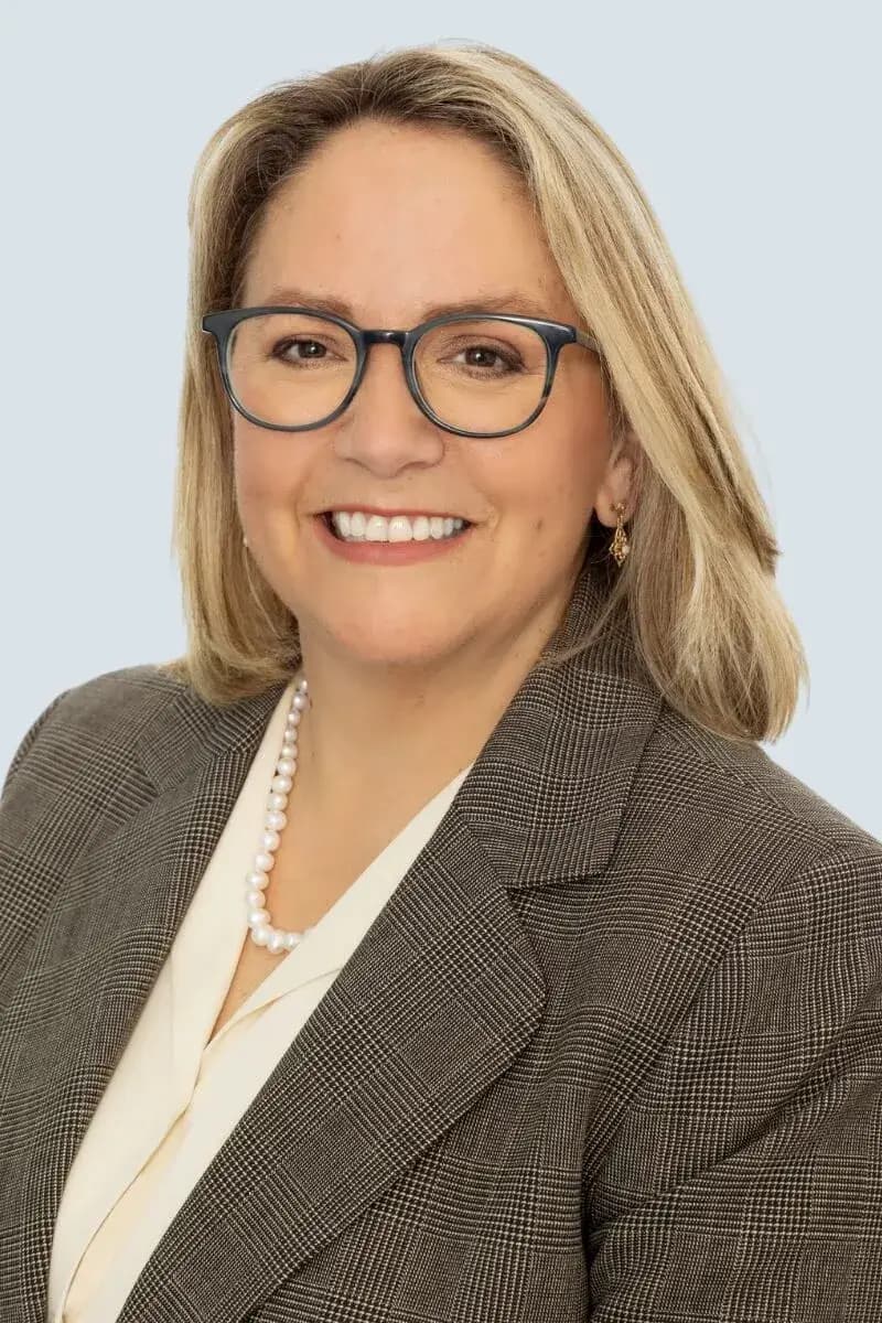 Portrait of Stephanie Himel-Nelson