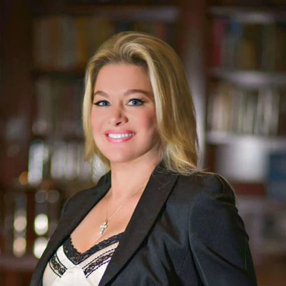 Portrait of Erin Copeland