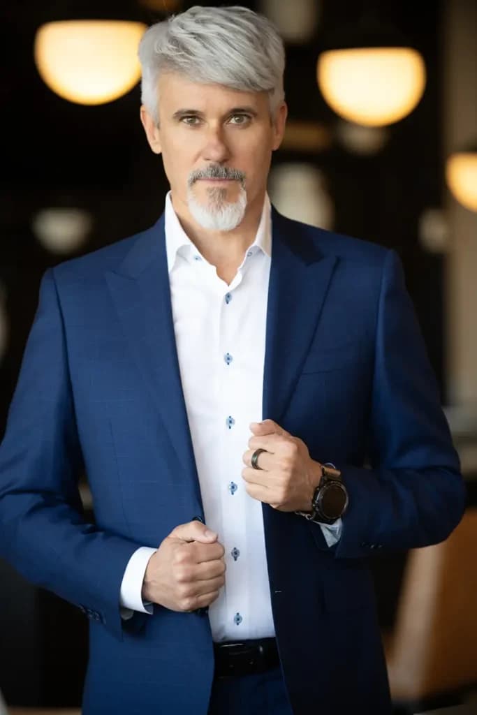 Portrait of Scott Marshall