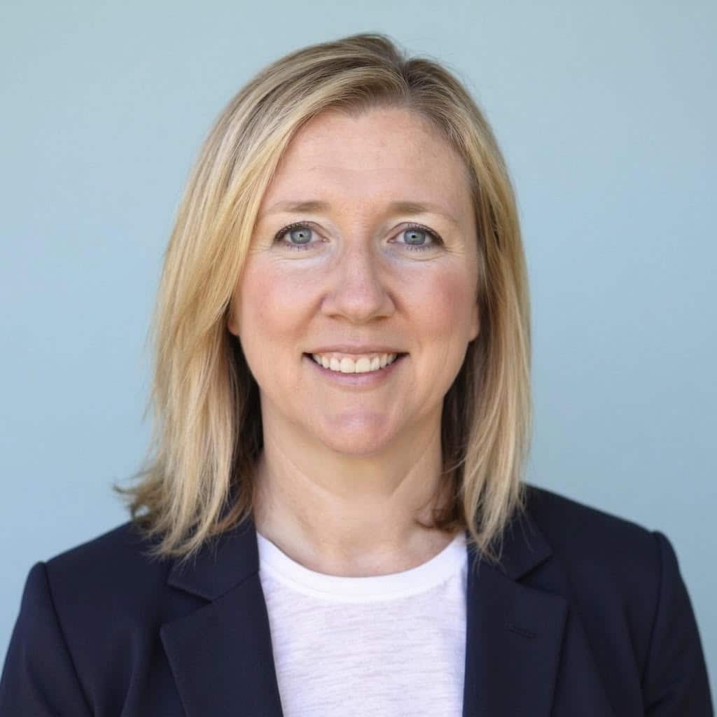 Portrait of Lisa Morgan