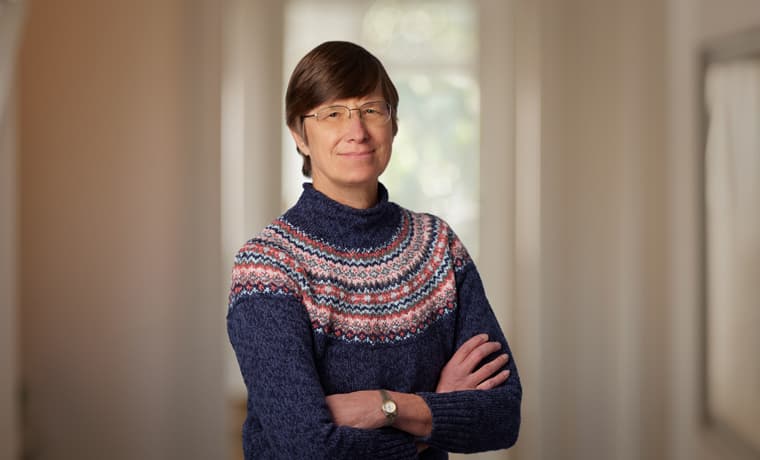 Portrait of Heather Reynolds