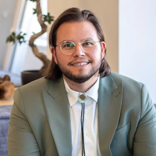 Portrait of Travis Davis