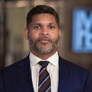 Portrait of Derrick Mills