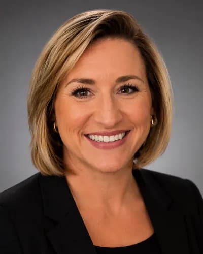 Portrait of Jennifer Stuart