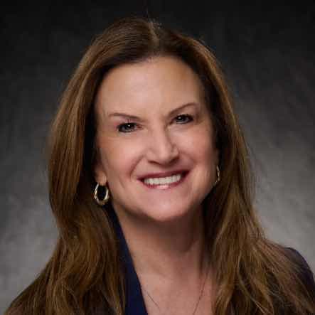 Portrait of Linda Knoerr