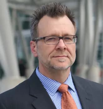 Portrait of Justin Ashworth
