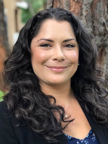 Portrait of Kelli Sanshey