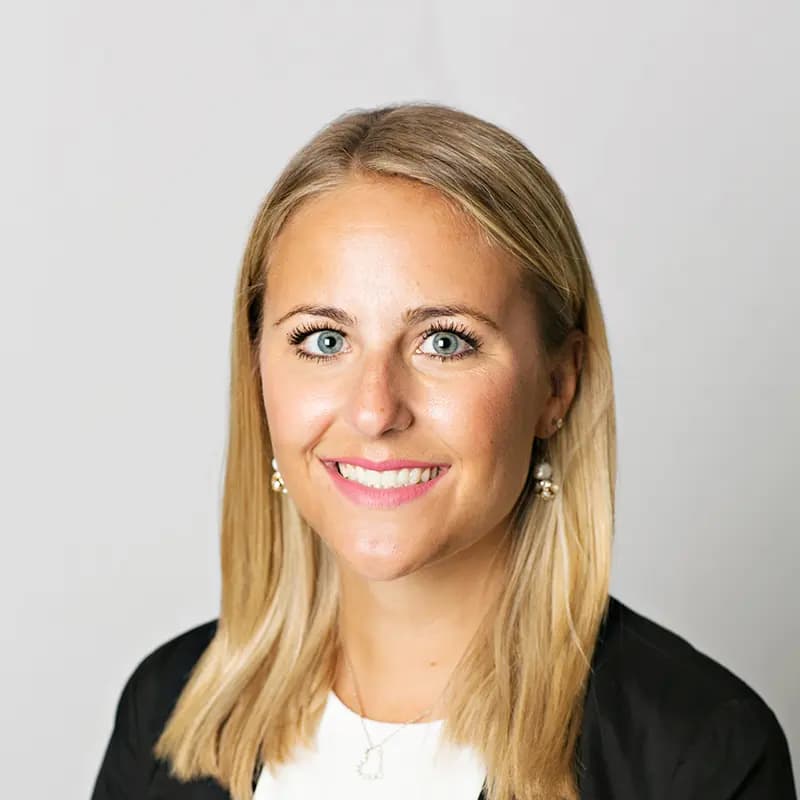 Portrait of Lauren Lundquist