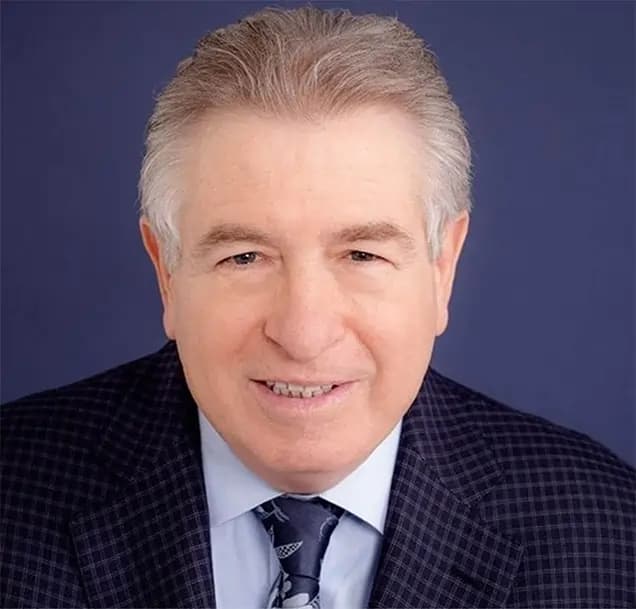 Portrait of Elliott Kanter