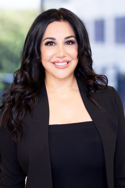 Portrait of Sara Razavi