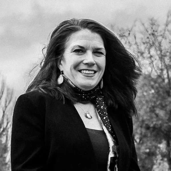 Portrait of Lois Vitti