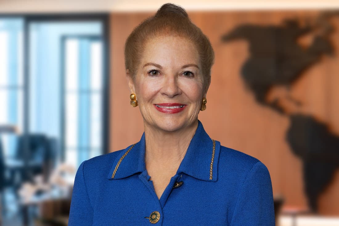 Portrait of Debbie Rouen