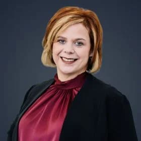 Portrait of Tricia Bellich