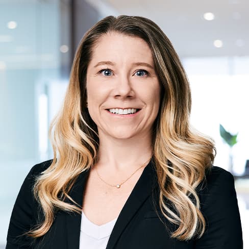 Portrait of Jennifer Luther
