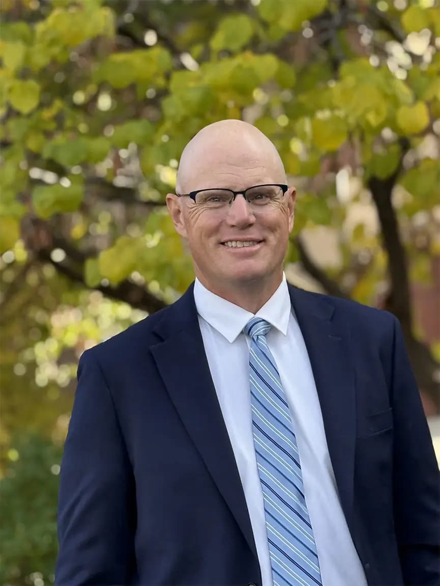 Portrait of Chris Gordon