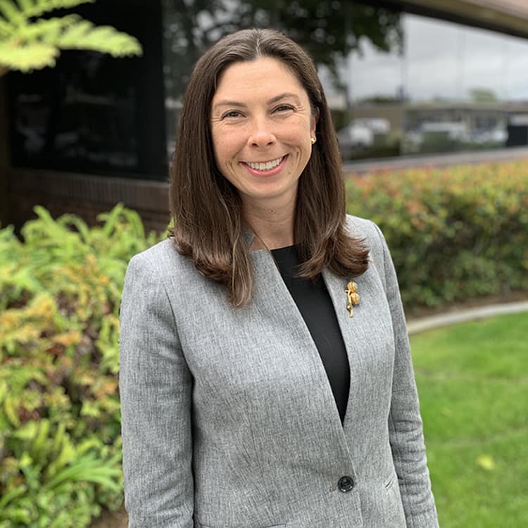Portrait of Kristin Roscoe
